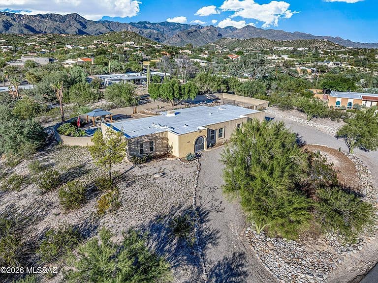 6725 E Bacobi Cir photo 2