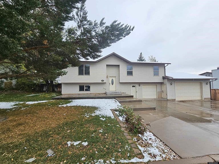 437 Twin Ridge Ave photo 1