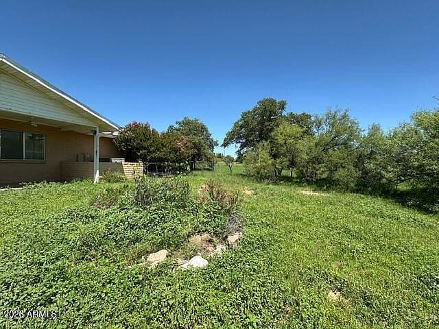 8112 S HIGH Road photo 3