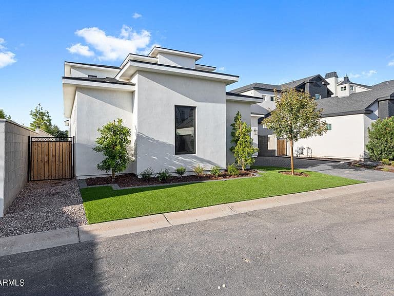 20592 E NATALIE Way photo 3