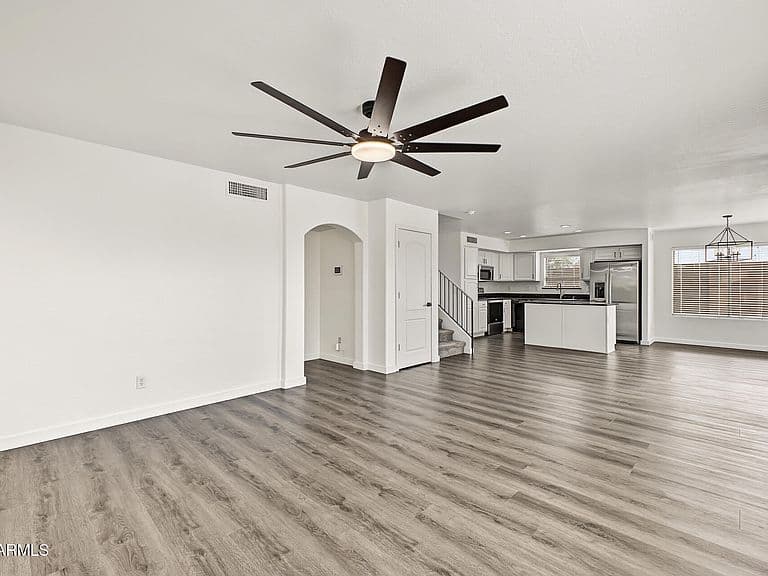 44761 W SAGE BRUSH Drive photo 4