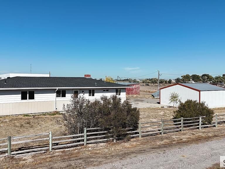576 W Highway 39 photo 1