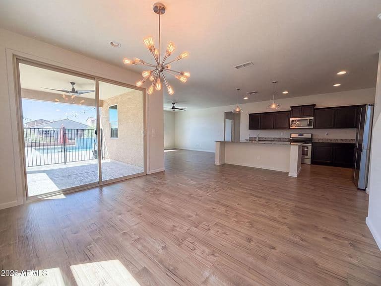 37414 N BIG BEND Road photo 3