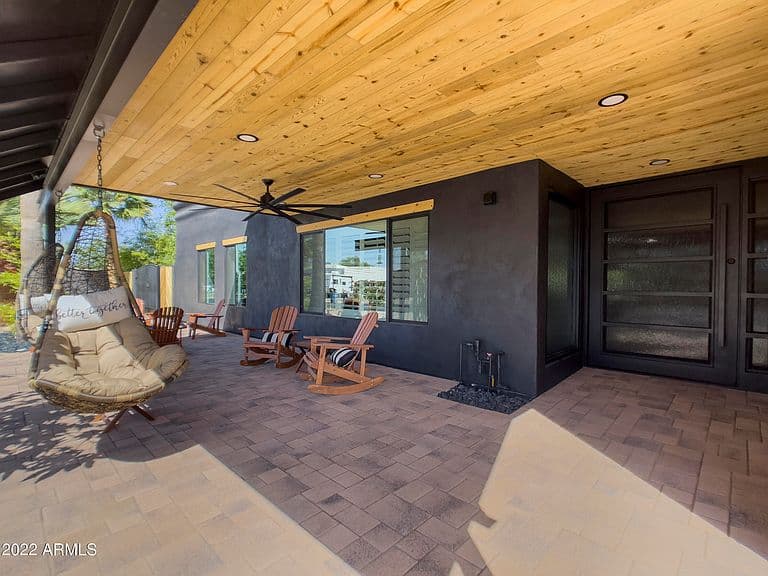 1834 E RIVIERA Drive photo 3