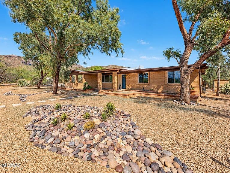 5090 N Calle Tobosa photo 3