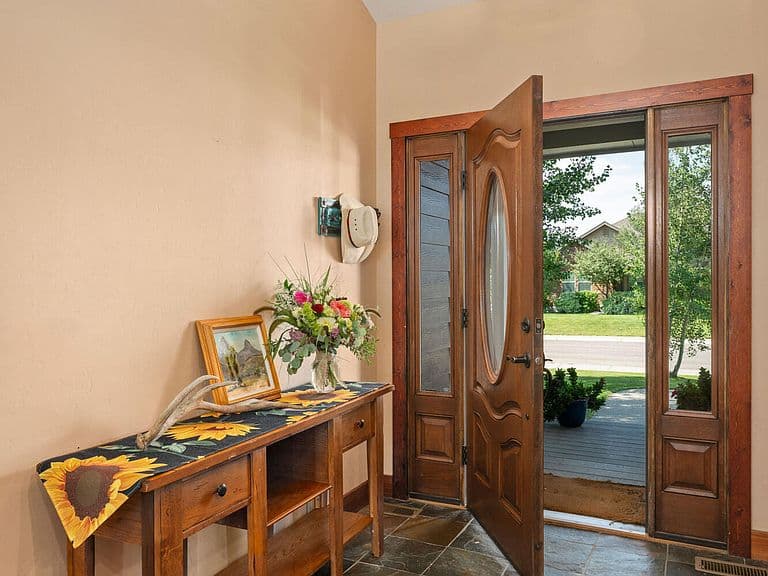 8841 Aurora Dr photo 5