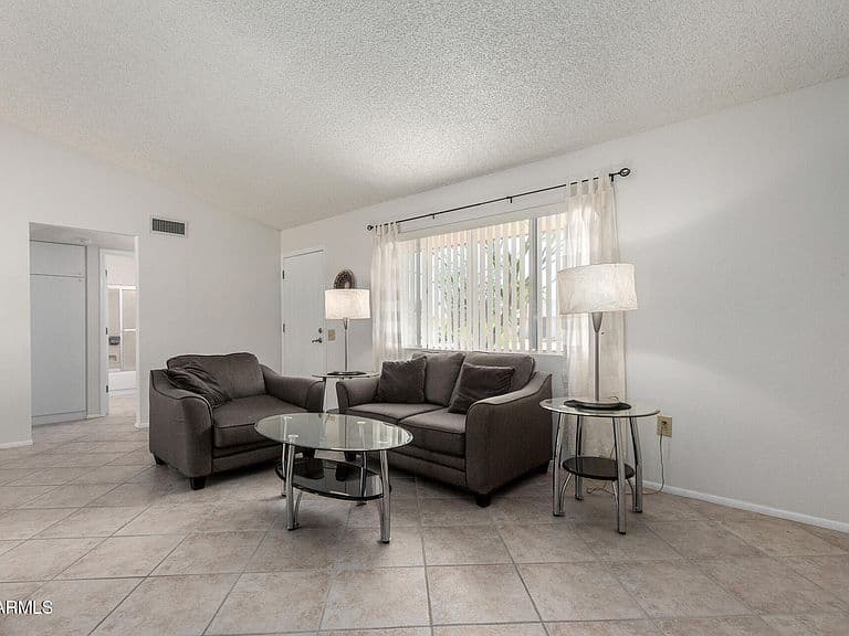 20426 N SONNET Drive photo 2