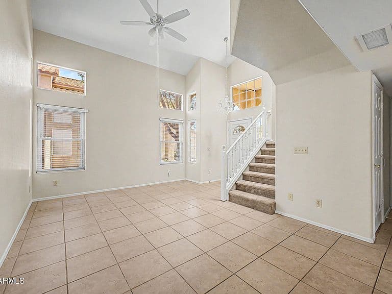 3130 E REDWOOD Lane photo 5