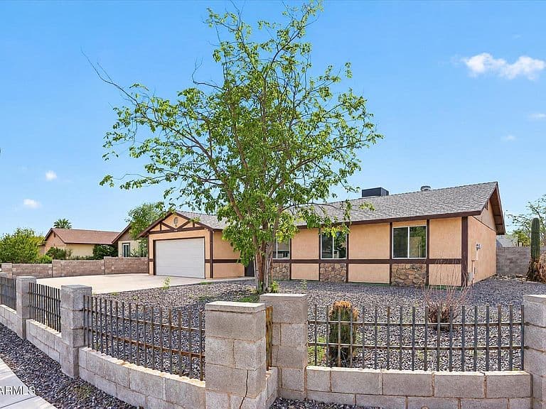 9031 W IRONWOOD Drive photo 4