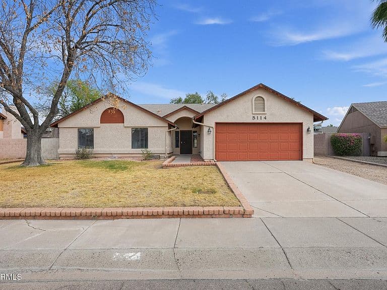 5114 W DIANA Avenue photo 2