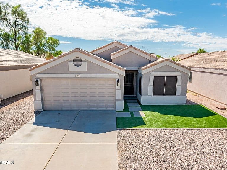 1231 W Diamond Avenue photo 2