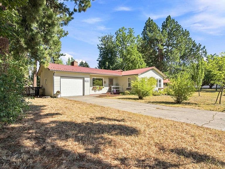521 S Olive Ave photo 3