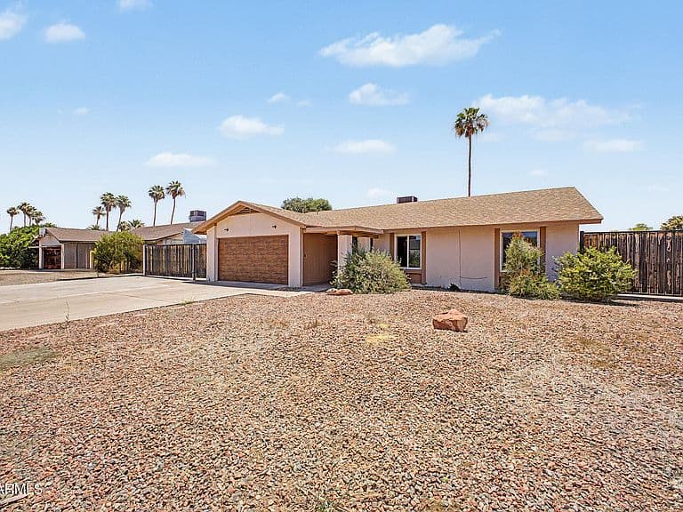 3401 E DAHLIA Drive photo 3