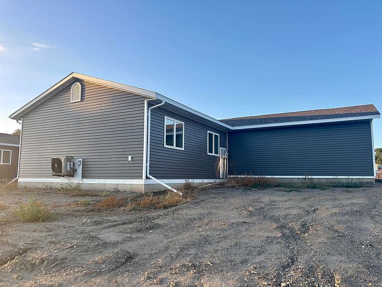 1605 E Sully Ave photo 2