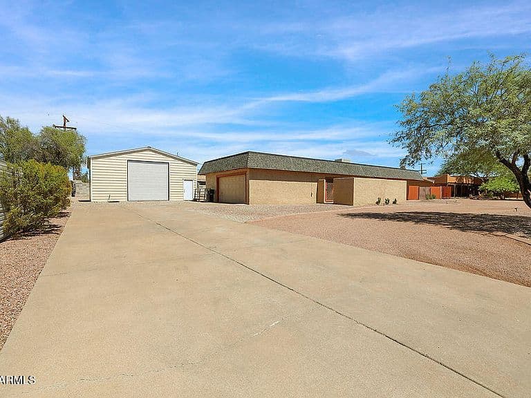 6516 E PRINCESS Drive photo 1