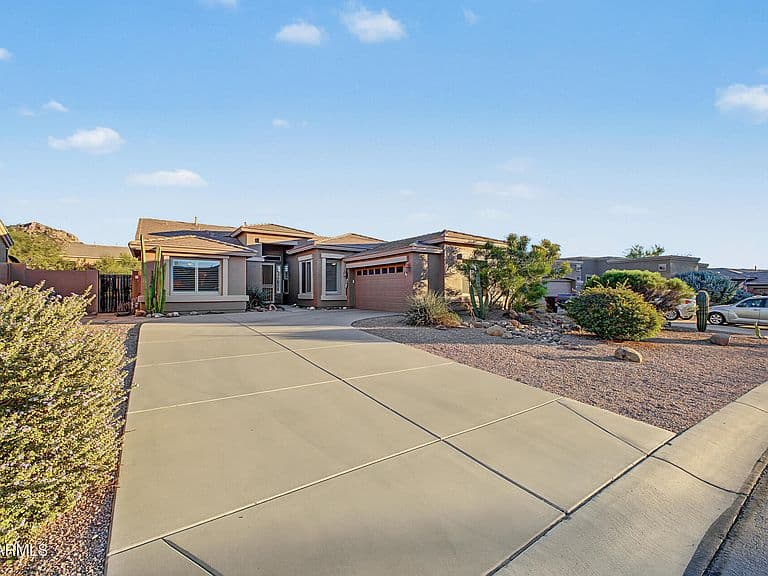 8141 E APACHE PLUMB Drive photo 4
