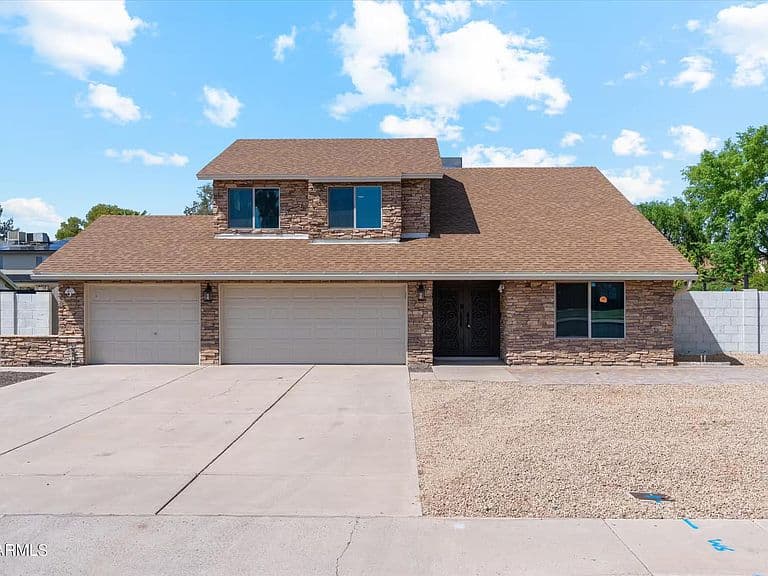 5210 E PARADISE Lane photo 1