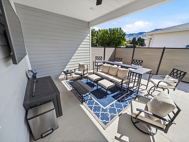 Hallwood (SOG) Plan, Peak View Estates | OLO Builders photo 5