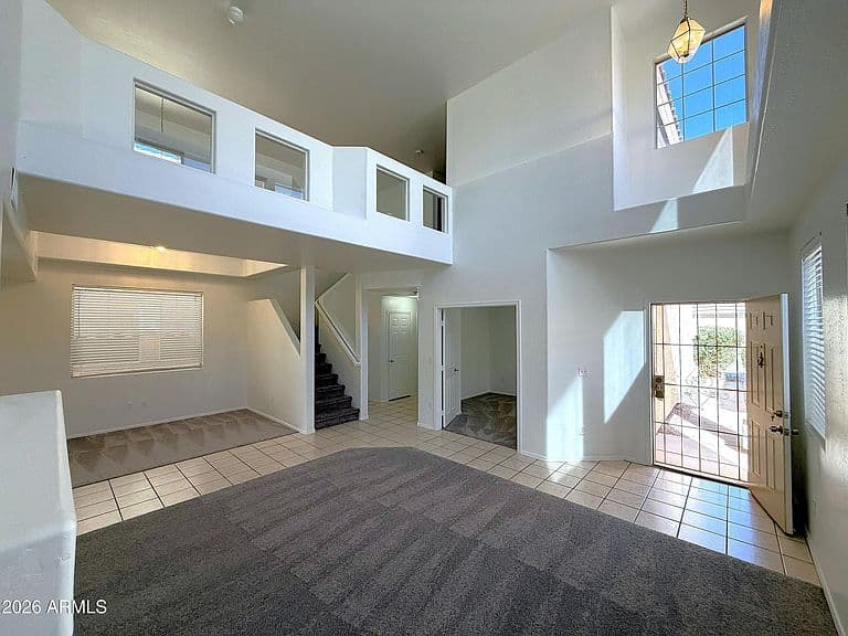 1443 E SOUTH FORK Drive photo 3