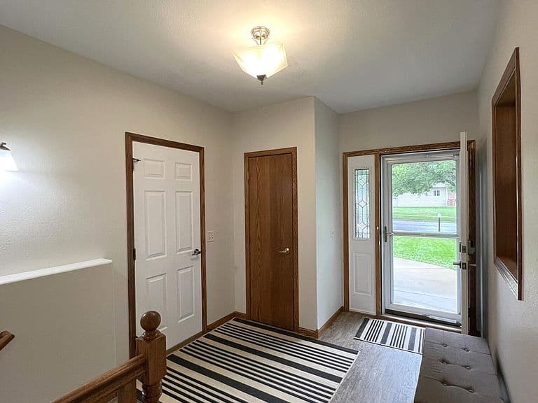 1731 Cypress Point Dr photo 4