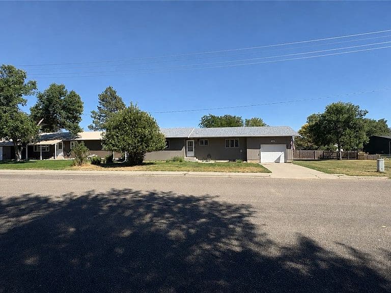 403 Wildrye St photo 1