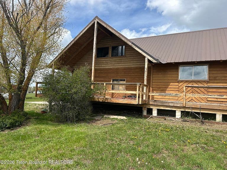 461 Cedar Creek Dr photo 4