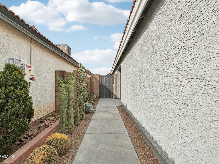 21424 N 30th Ave photo 4