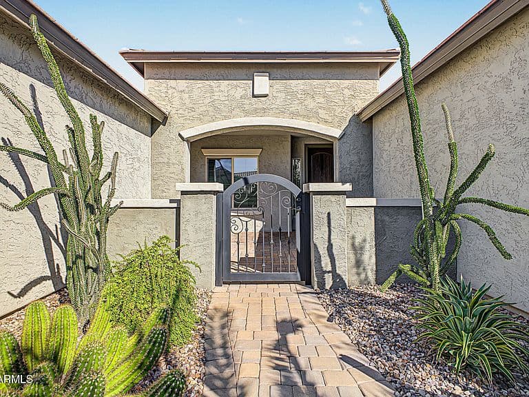 6978 W SPRINGFIELD Way photo 1