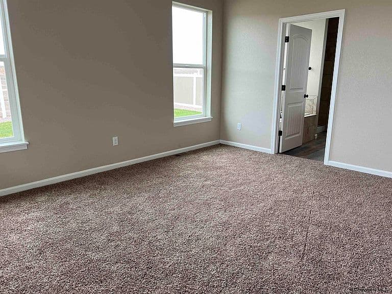 3326 Thomas Rd photo 2