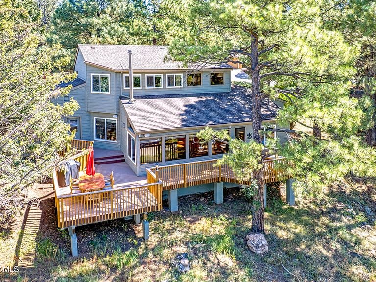 2115 N Fox Hill Rd photo 1