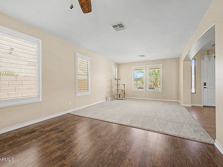 17940 W DESERT Lane photo 5