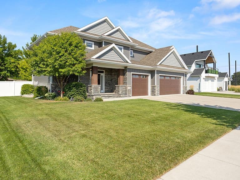 3764 Aspyn Ln N photo 2