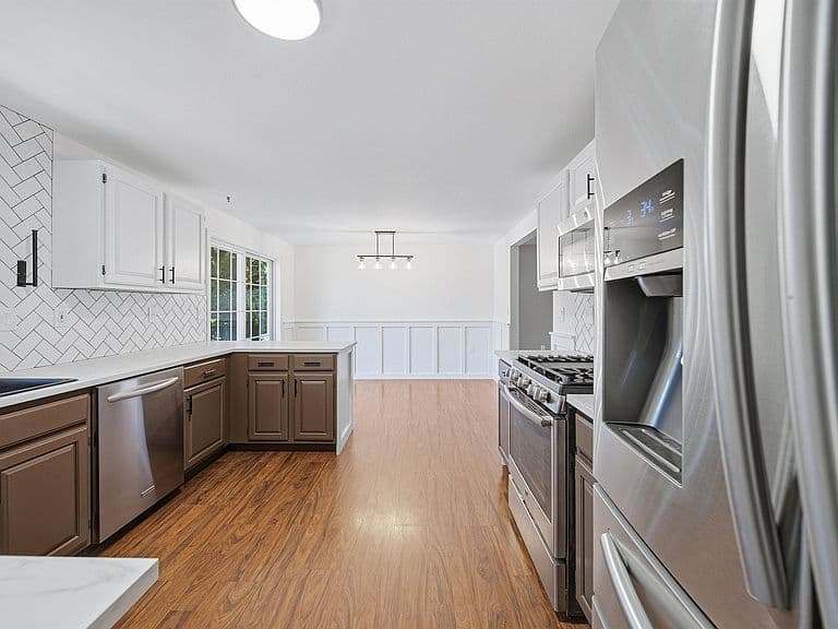 71 Jefferson Drive photo 5