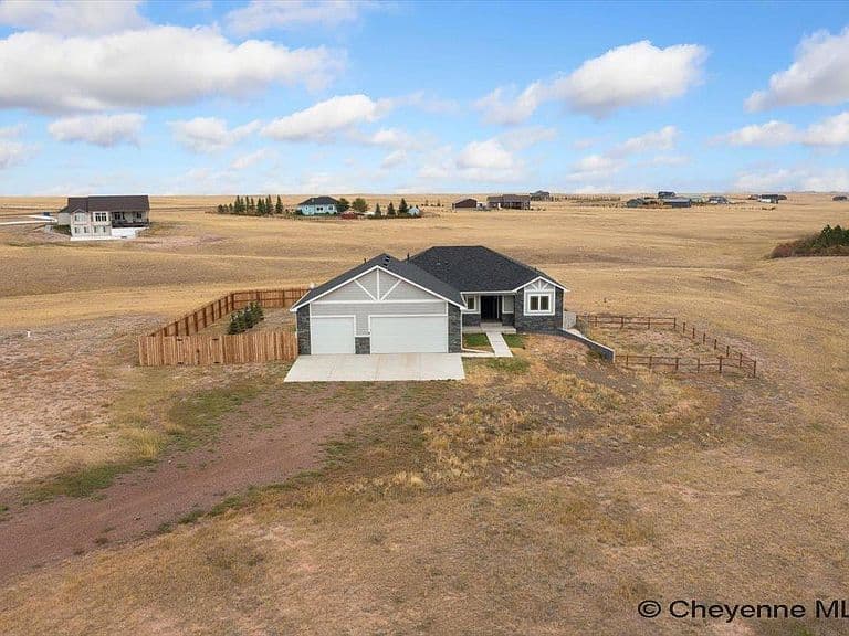 1350 Scenic Ridge Dr photo 2