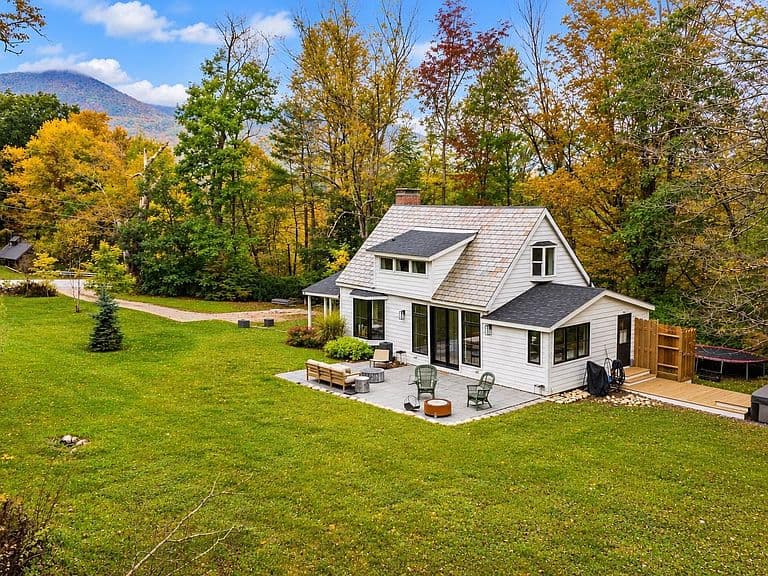 3936 North Road photo 2