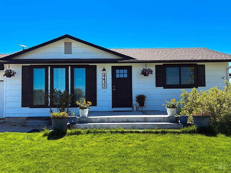 4437 W Kuna Rd photo 2