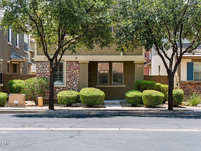 4383 E MORROW Drive photo 4