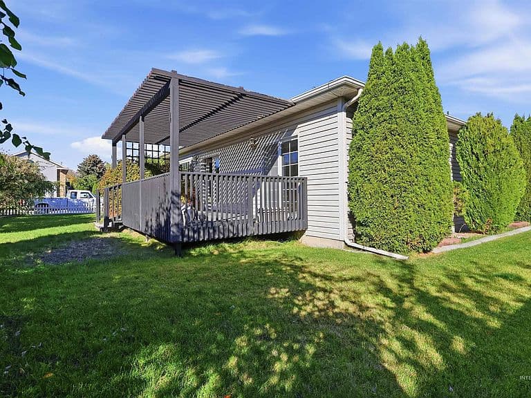 431 Pratt Pl photo 3