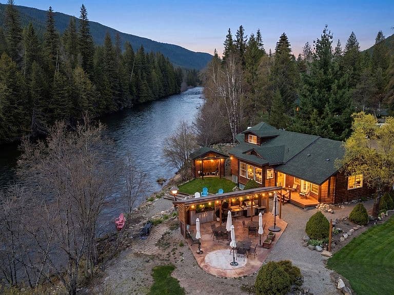 5634 Moyie River Rd photo 1
