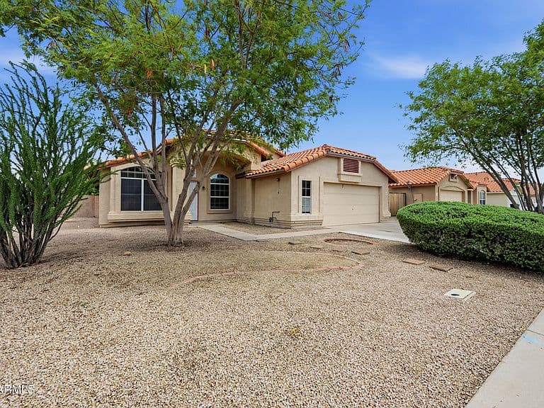 4154 E ALDER Avenue photo 3