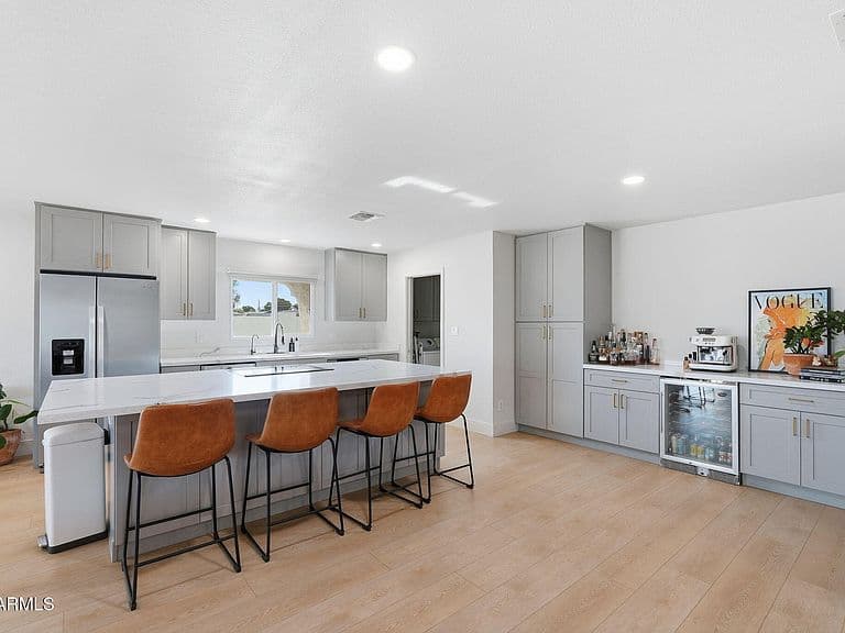 1703 E Laguna Drive photo 1