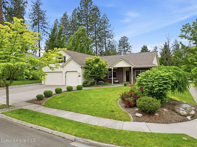 1213 S Riverside Harbor Dr photo 1