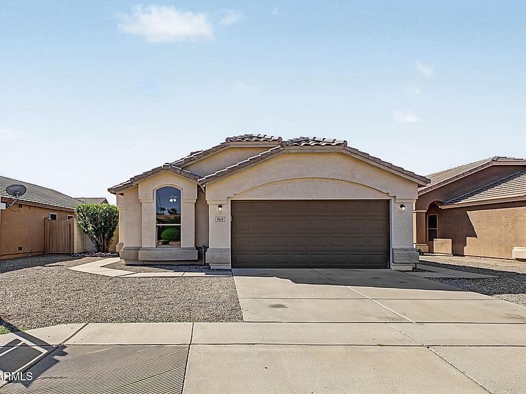 9819 E OLLA Avenue photo 2