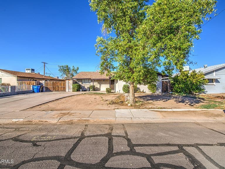 5014 W CATALINA Drive photo 3