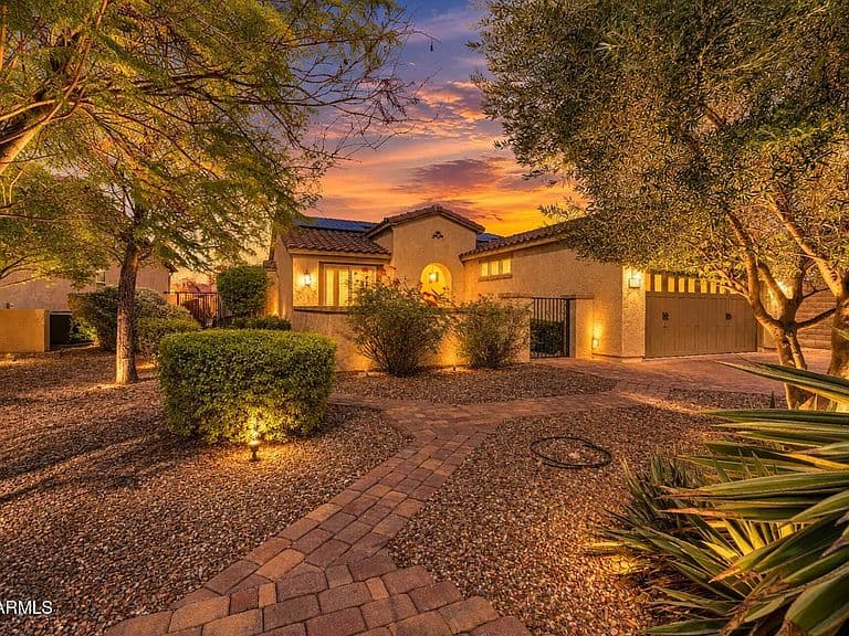 12368 W RUNNING DEER Court photo 1
