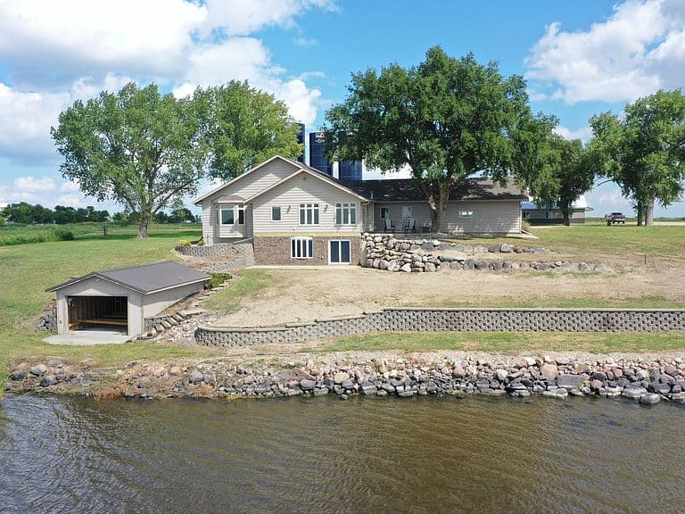 13167 Sunrise Dr photo 3