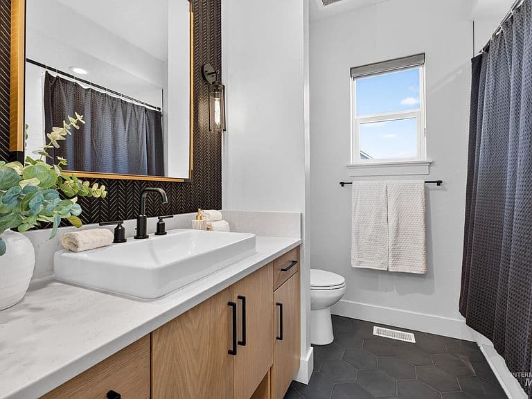4083 E Awbrey St photo 5