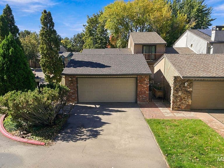 7255 W Cascade Dr photo 3
