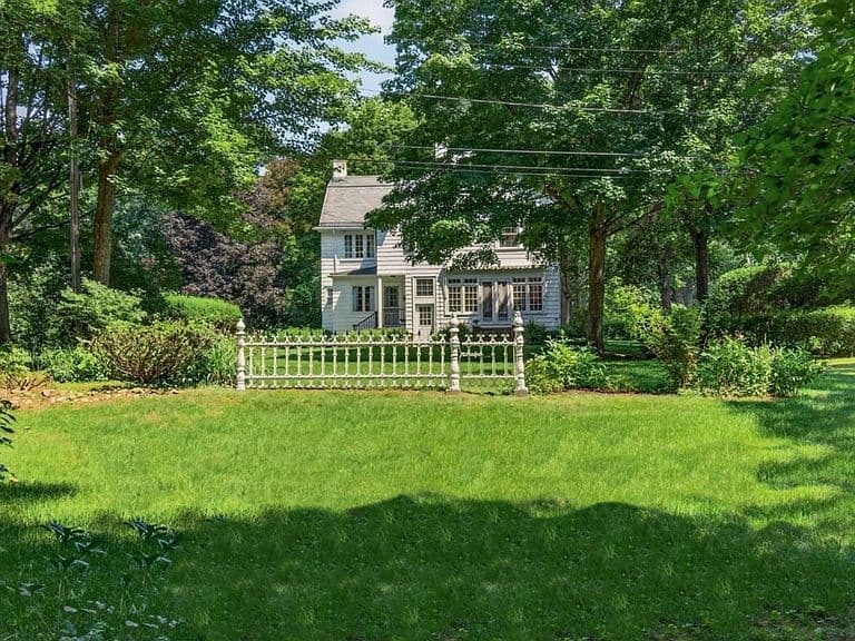 61 Ormsbee Avenue photo 3