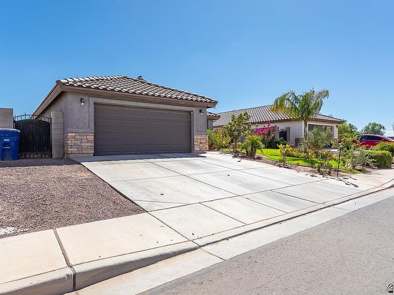 1468 S Cholla Ave photo 4